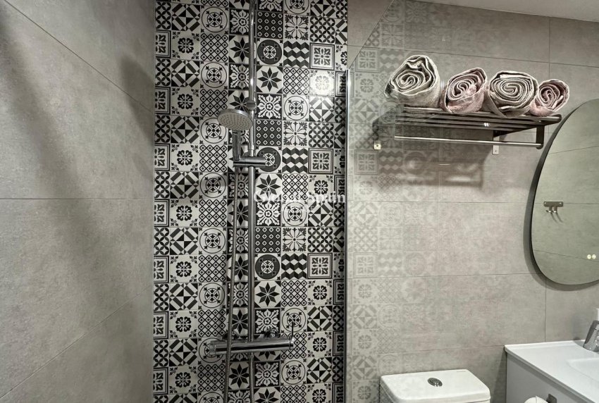 Wederverkoop - APPARTEMENT -
TORREVIEJA - LOS BALCONES - LOS ALTOS