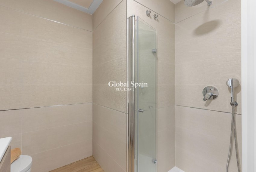 Wederverkoop - APPARTEMENT -
TORREVIEJA - LOS BALCONES - LOS ALTOS