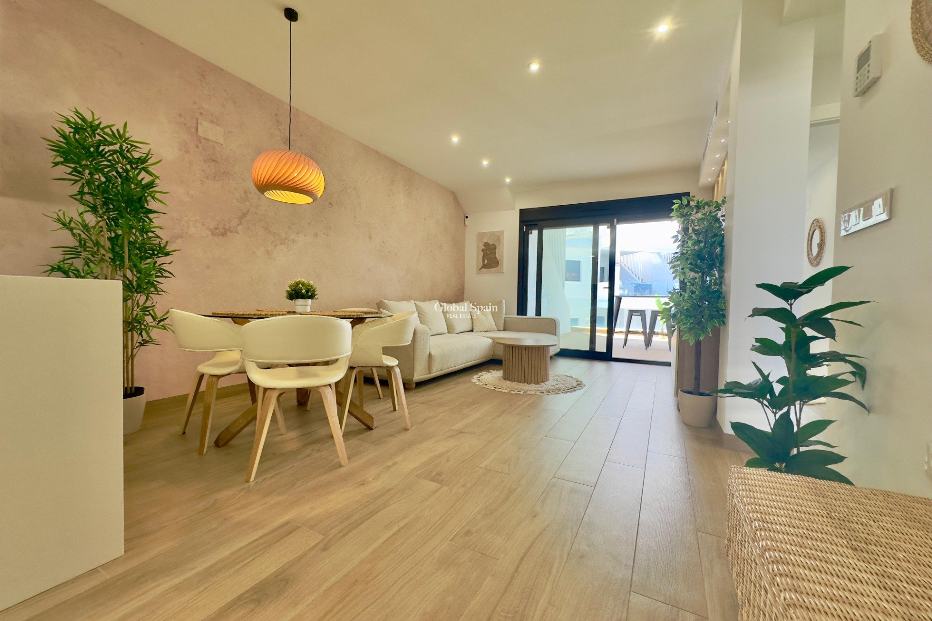 Wederverkoop - APPARTEMENT -
TORREVIEJA - LOS BALCONES - LOS ALTOS