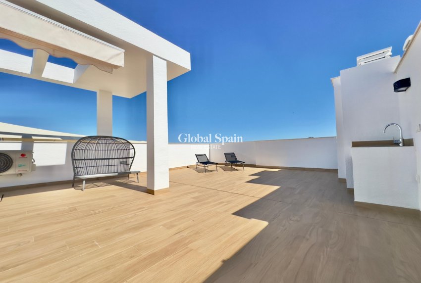 Wederverkoop - APPARTEMENT -
TORREVIEJA - LOS BALCONES - LOS ALTOS