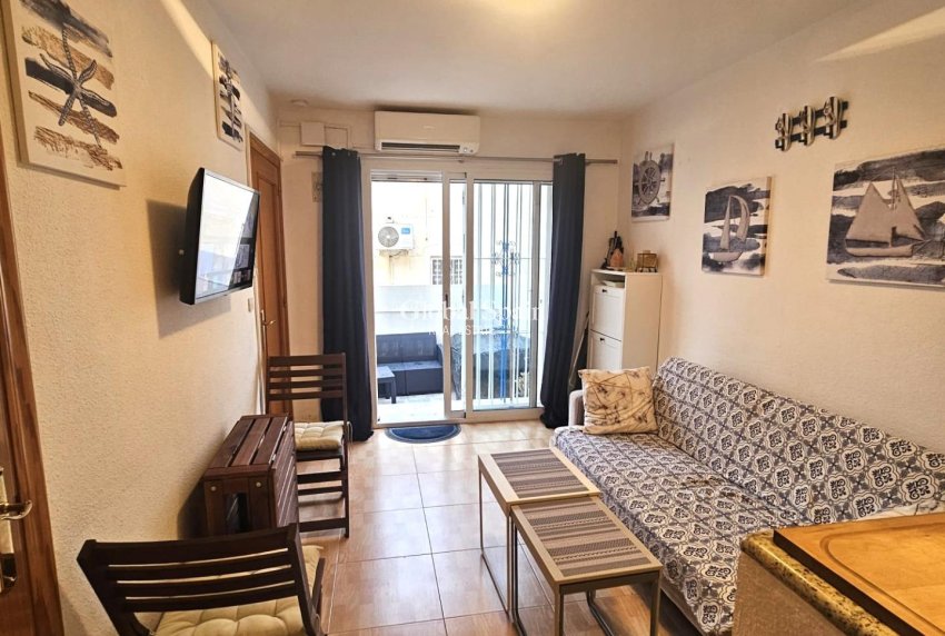 Wederverkoop - APPARTEMENT -
TORREVIEJA - LOS BALCONES - LOS ALTOS