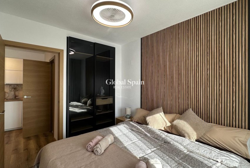 Wederverkoop - APPARTEMENT -
TORREVIEJA - LOS BALCONES - LOS ALTOS