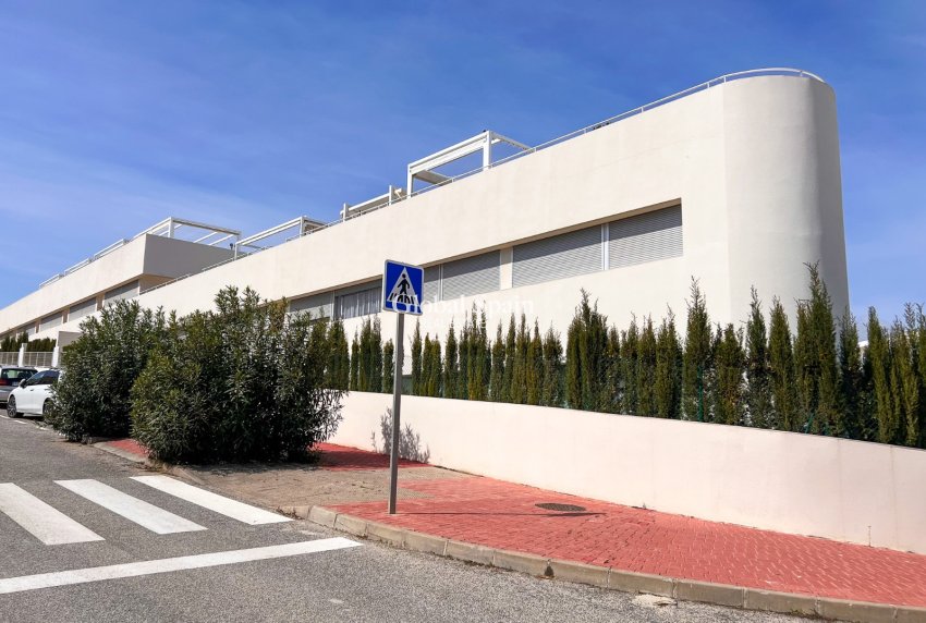 Wederverkoop - APPARTEMENT -
TORREVIEJA - LOS BALCONES - LOS ALTOS