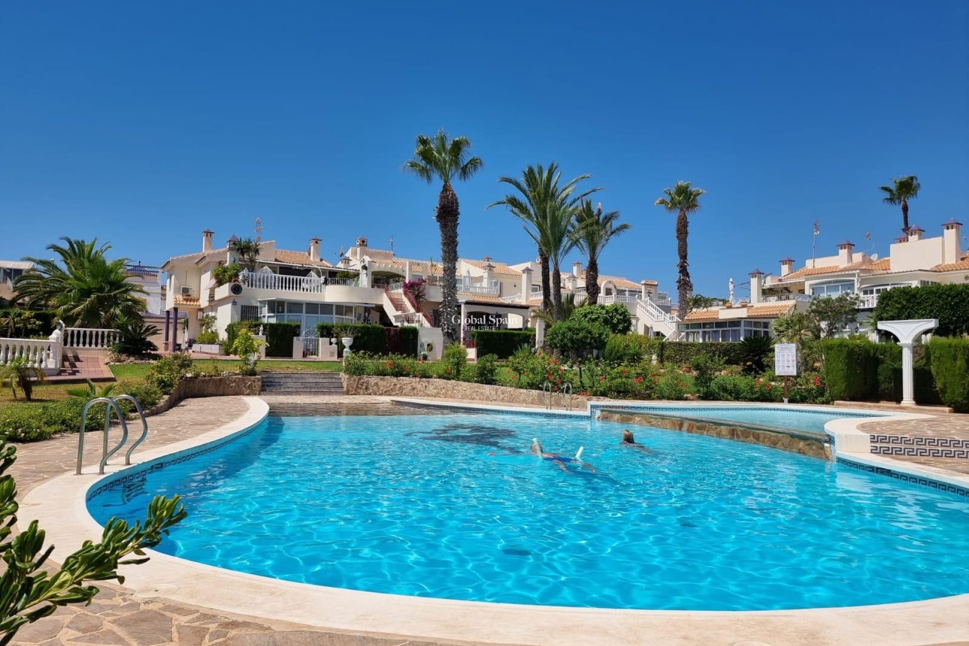 Wederverkoop - APPARTEMENT -
TORREVIEJA - LOS BALCONES - LOS ALTOS