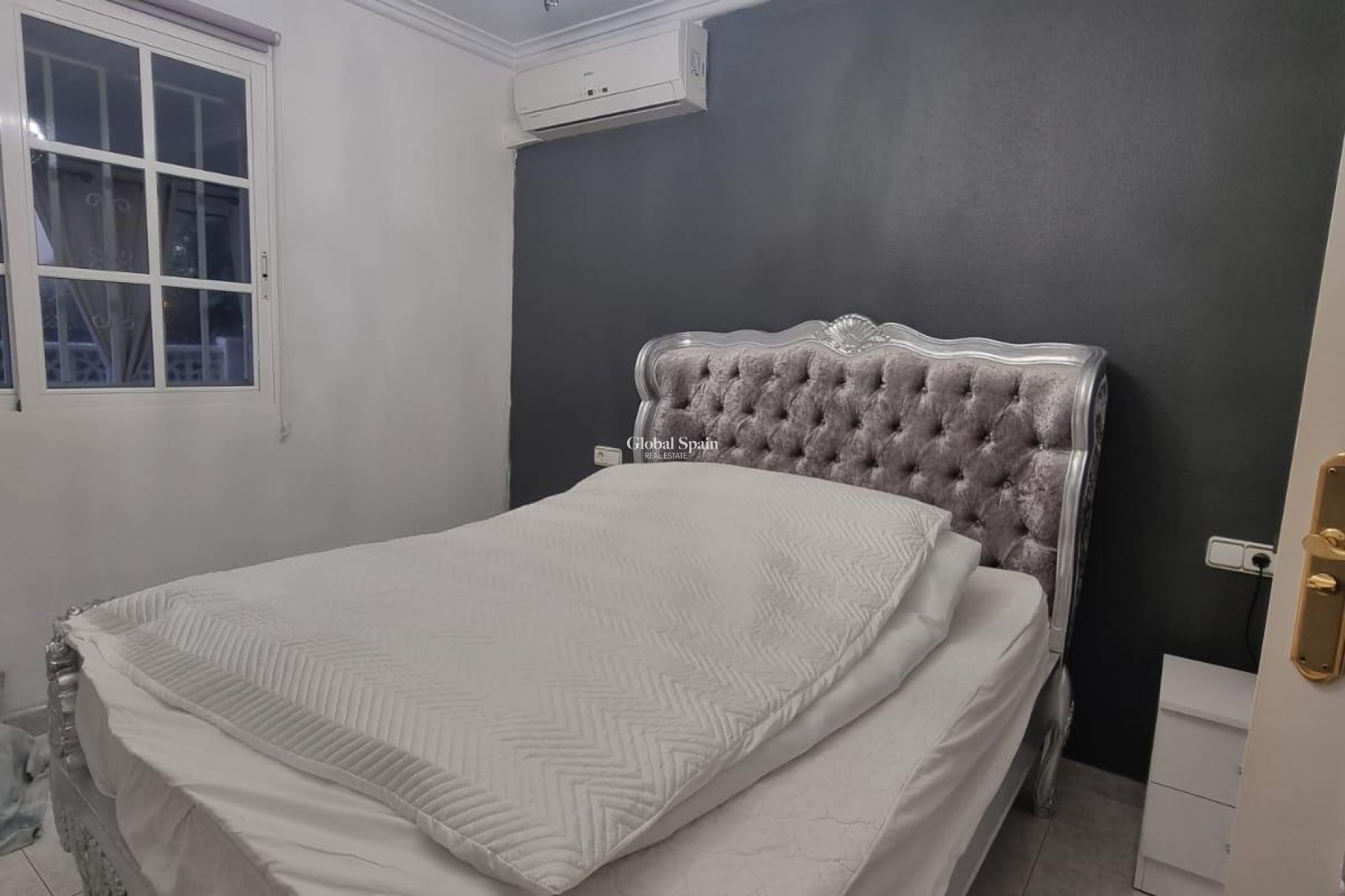 Wederverkoop - APPARTEMENT -
TORREVIEJA - LOS BALCONES - LOS ALTOS