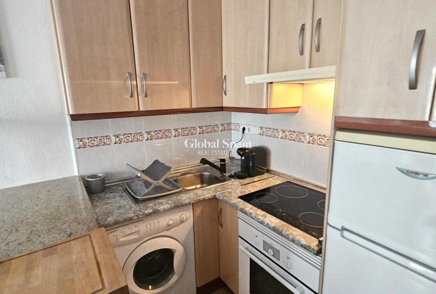 Wederverkoop - APPARTEMENT -
TORREVIEJA - LOS BALCONES - LOS ALTOS