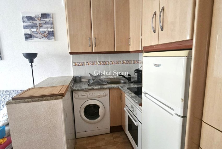 Wederverkoop - APPARTEMENT -
TORREVIEJA - LOS BALCONES - LOS ALTOS
