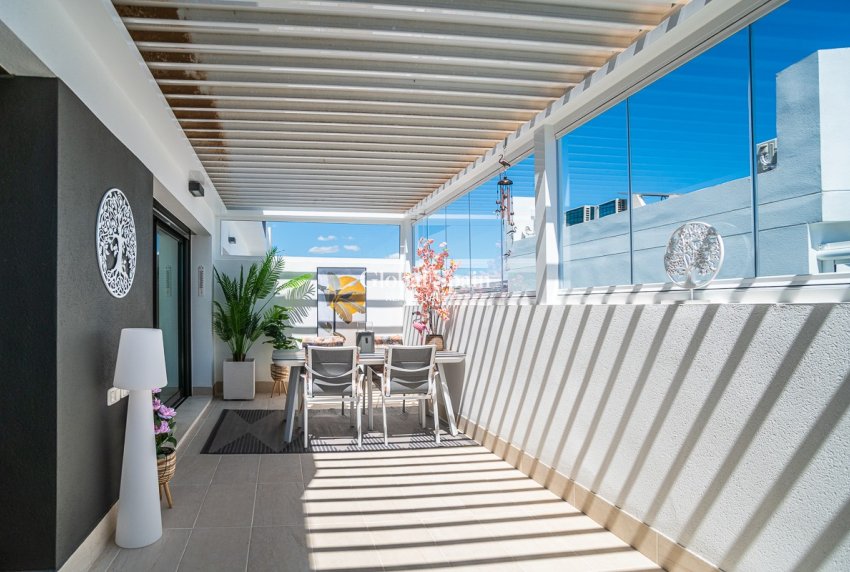Wederverkoop - APPARTEMENT -
TORREVIEJA - LOS BALCONES - LOS ALTOS
