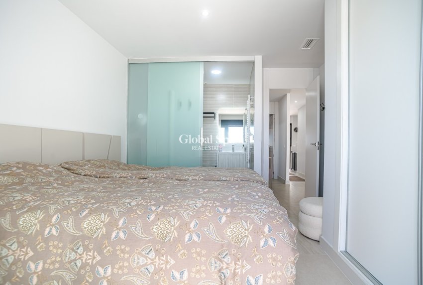 Wederverkoop - APPARTEMENT -
TORREVIEJA - LOS BALCONES - LOS ALTOS