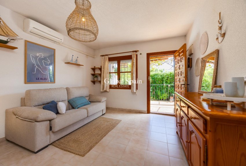 Wederverkoop - APPARTEMENT -
TORREVIEJA - LOS BALCONES - LOS ALTOS