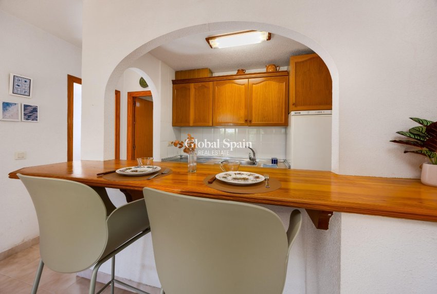 Wederverkoop - APPARTEMENT -
TORREVIEJA - LOS BALCONES - LOS ALTOS