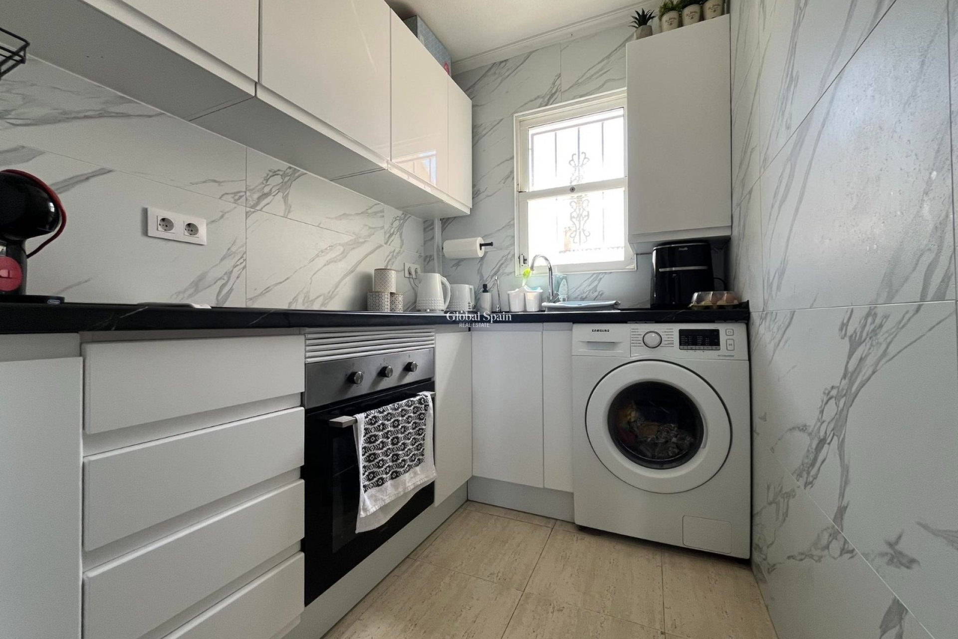 Wederverkoop - APPARTEMENT -
TORREVIEJA - LOS BALCONES - LOS ALTOS