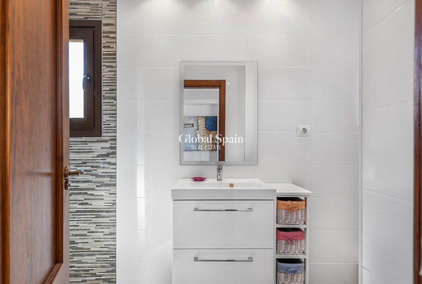 Wederverkoop - Appartement -
TORREVIEJA - LOS BALCONES - LOS ALTOS