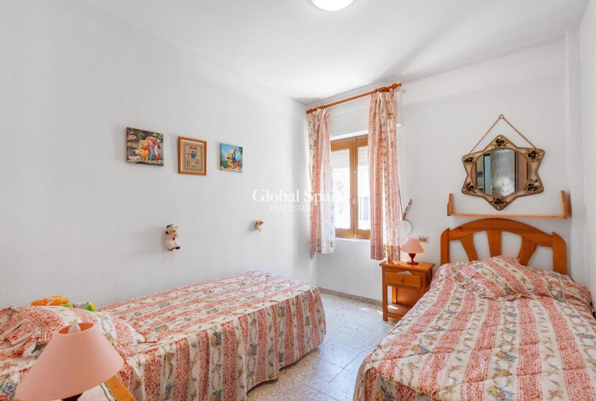 Wederverkoop - APPARTEMENT -
TORREVIEJA - Los Europeos