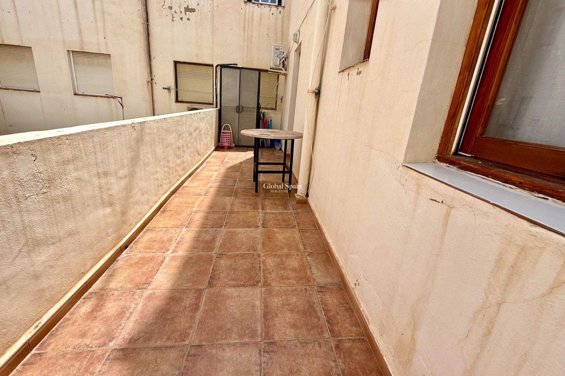 Wederverkoop - APPARTEMENT -
TORREVIEJA - Los Europeos