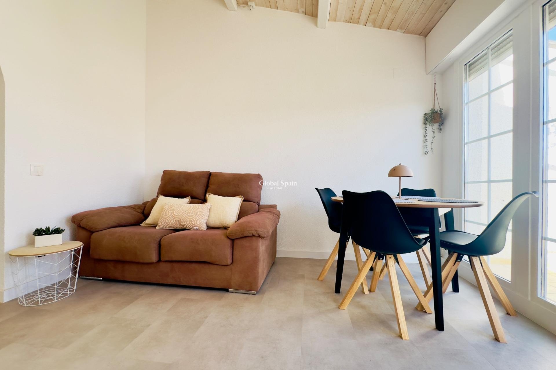 Wederverkoop - Appartement -
TORREVIEJA - Los Frutales