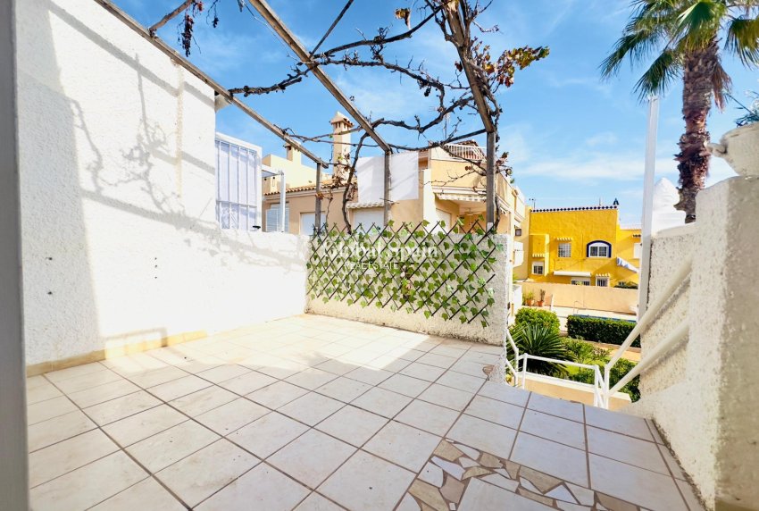 Wederverkoop - Appartement -
TORREVIEJA - Los Frutales
