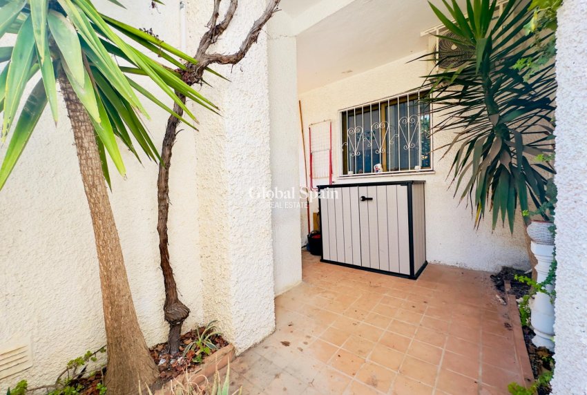 Wederverkoop - Appartement -
TORREVIEJA - Los Frutales