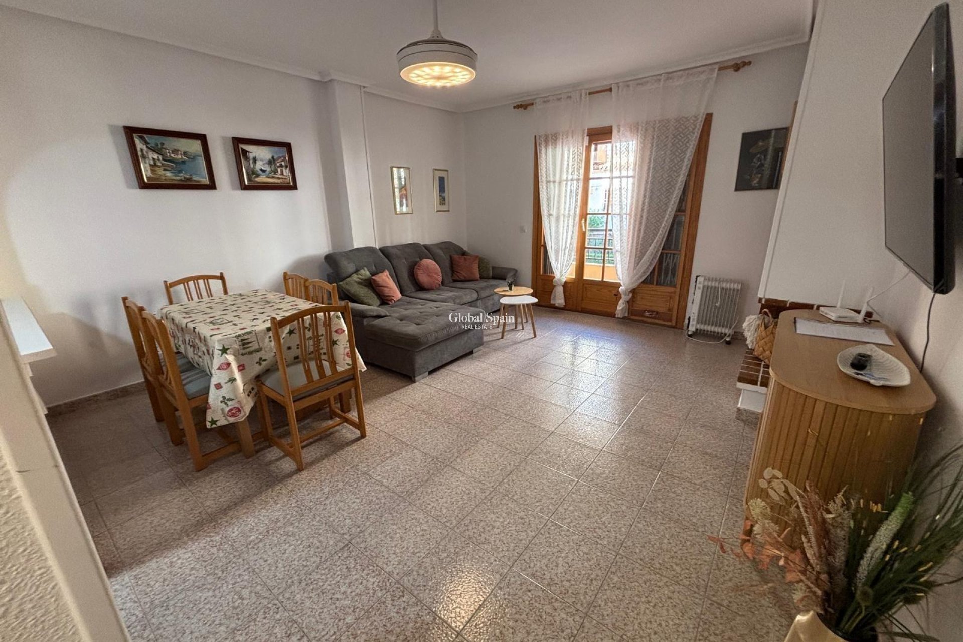 Wederverkoop - APPARTEMENT -
TORREVIEJA - Los Frutales