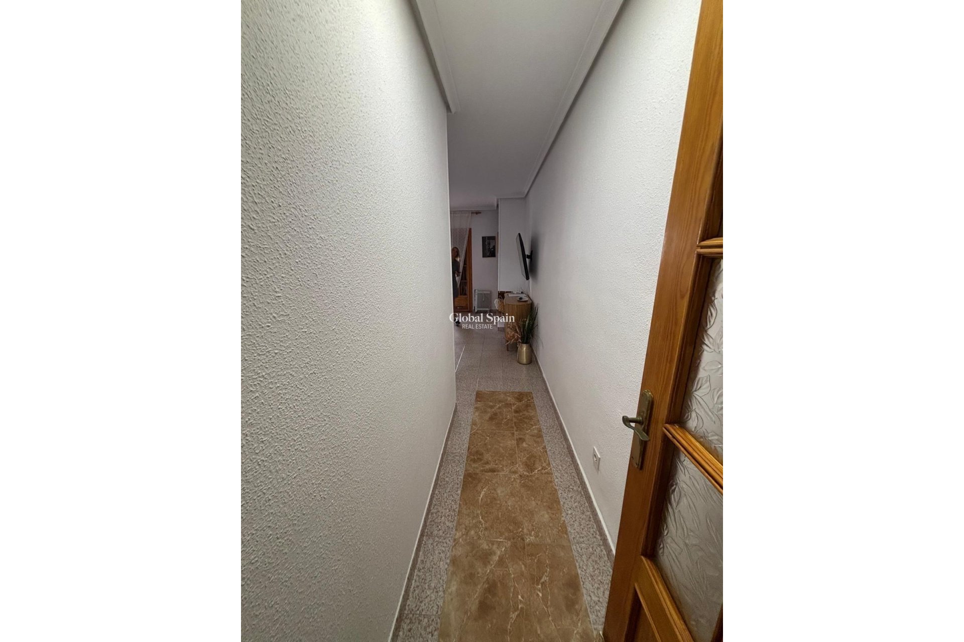 Wederverkoop - APPARTEMENT -
TORREVIEJA - Los Frutales