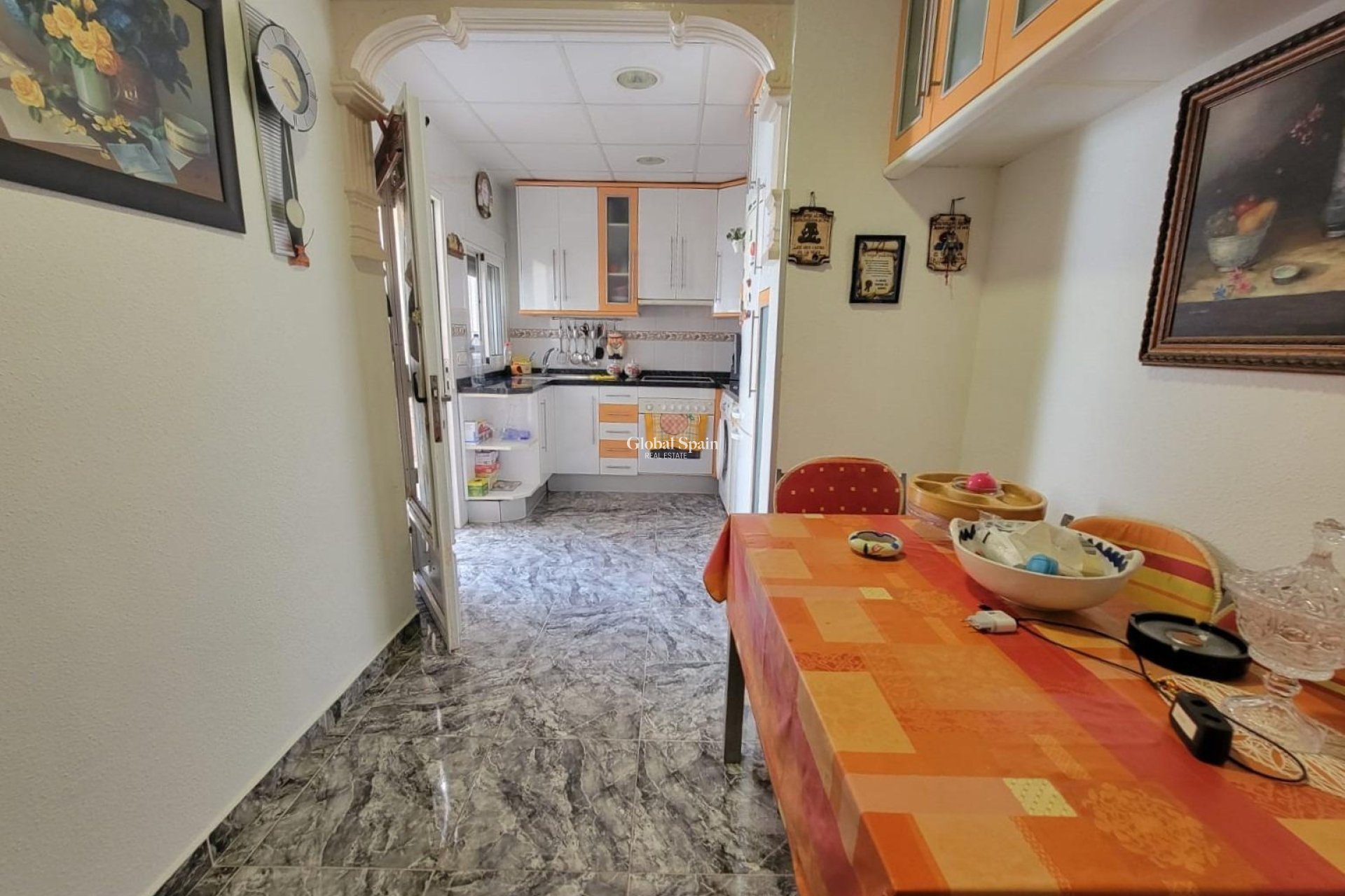 Wederverkoop - APPARTEMENT -
TORREVIEJA - Los Frutales