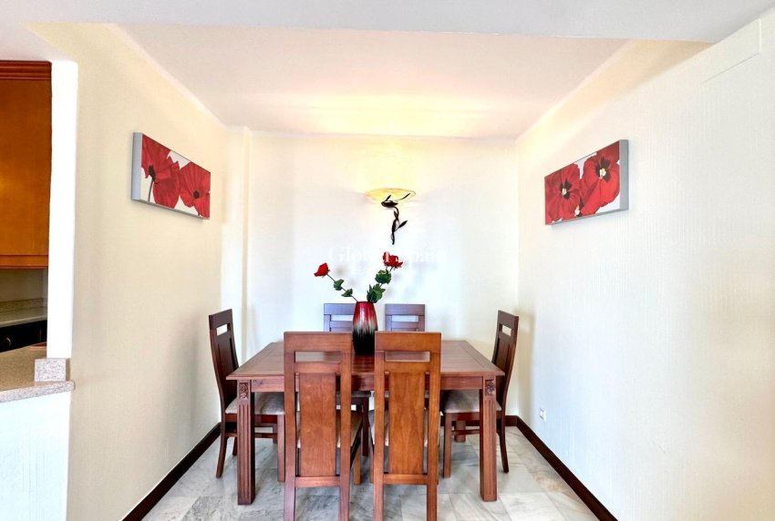 Wederverkoop - APPARTEMENT -
TORREVIEJA - Los Frutales