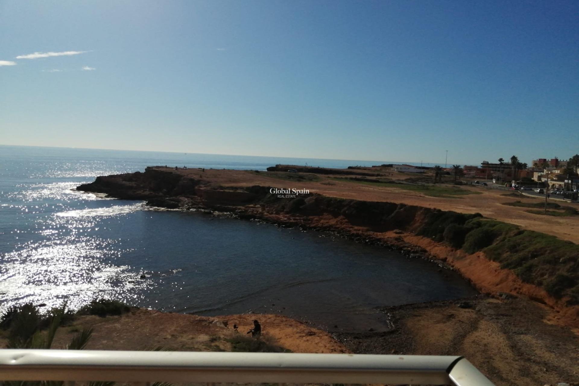 Wederverkoop - APPARTEMENT -
TORREVIEJA - Los Frutales