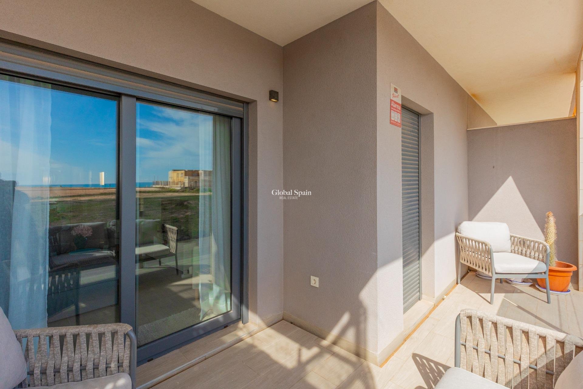 Wederverkoop - APPARTEMENT -
TORREVIEJA - Los Frutales