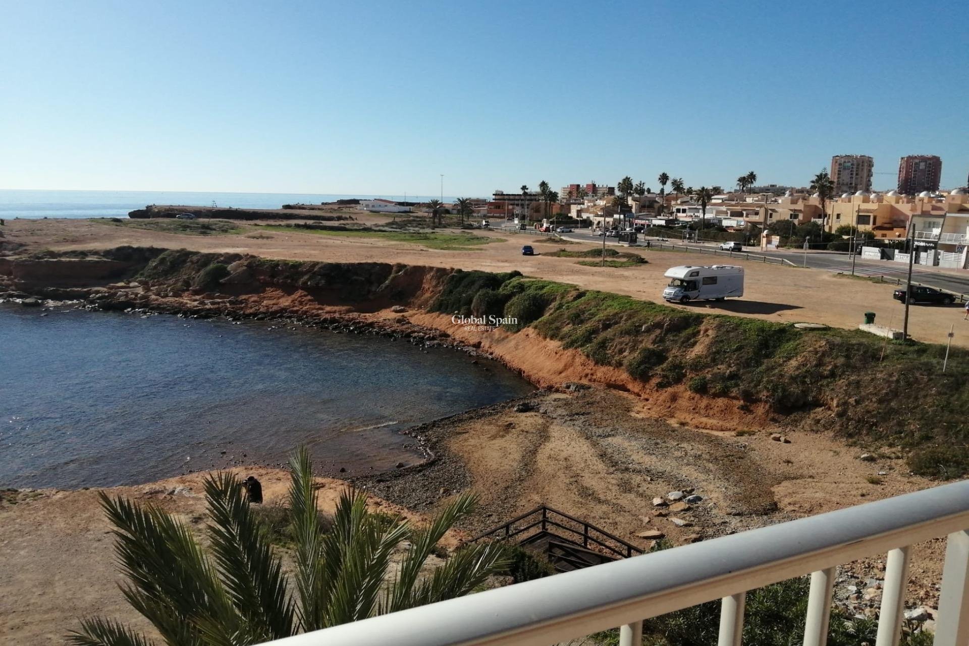 Wederverkoop - APPARTEMENT -
TORREVIEJA - Los Frutales