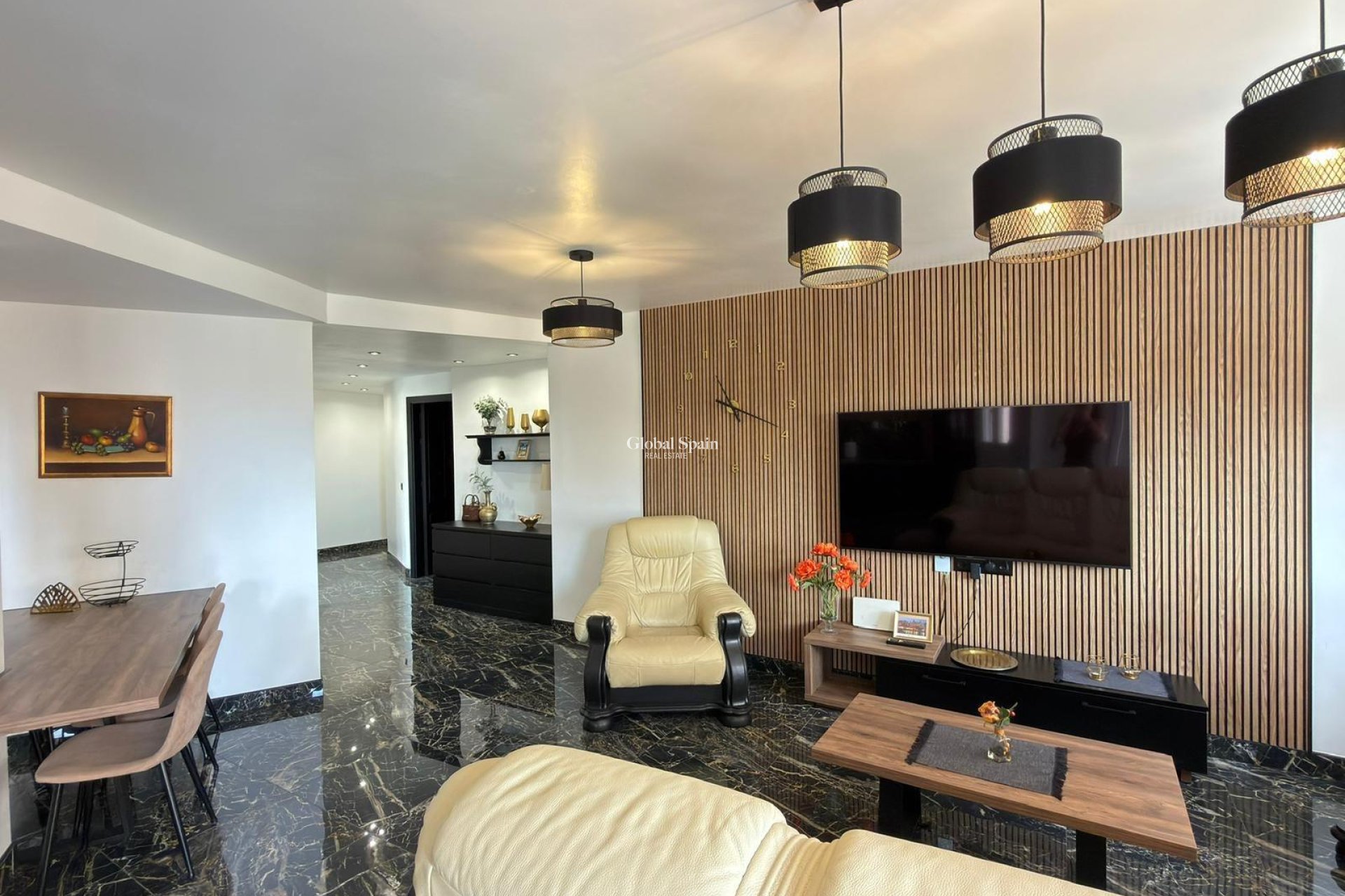 Wederverkoop - APPARTEMENT -
TORREVIEJA - Los Frutales