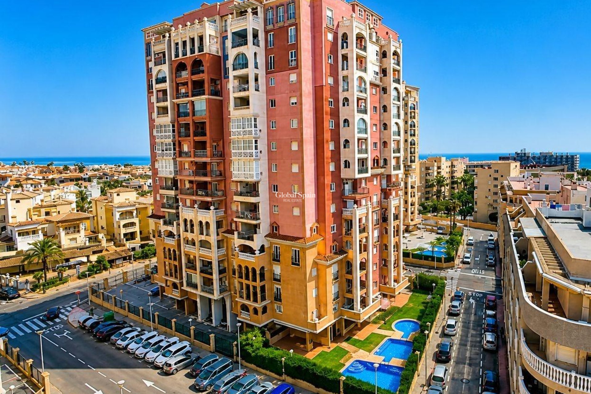 Wederverkoop - APPARTEMENT -
TORREVIEJA - Los Frutales