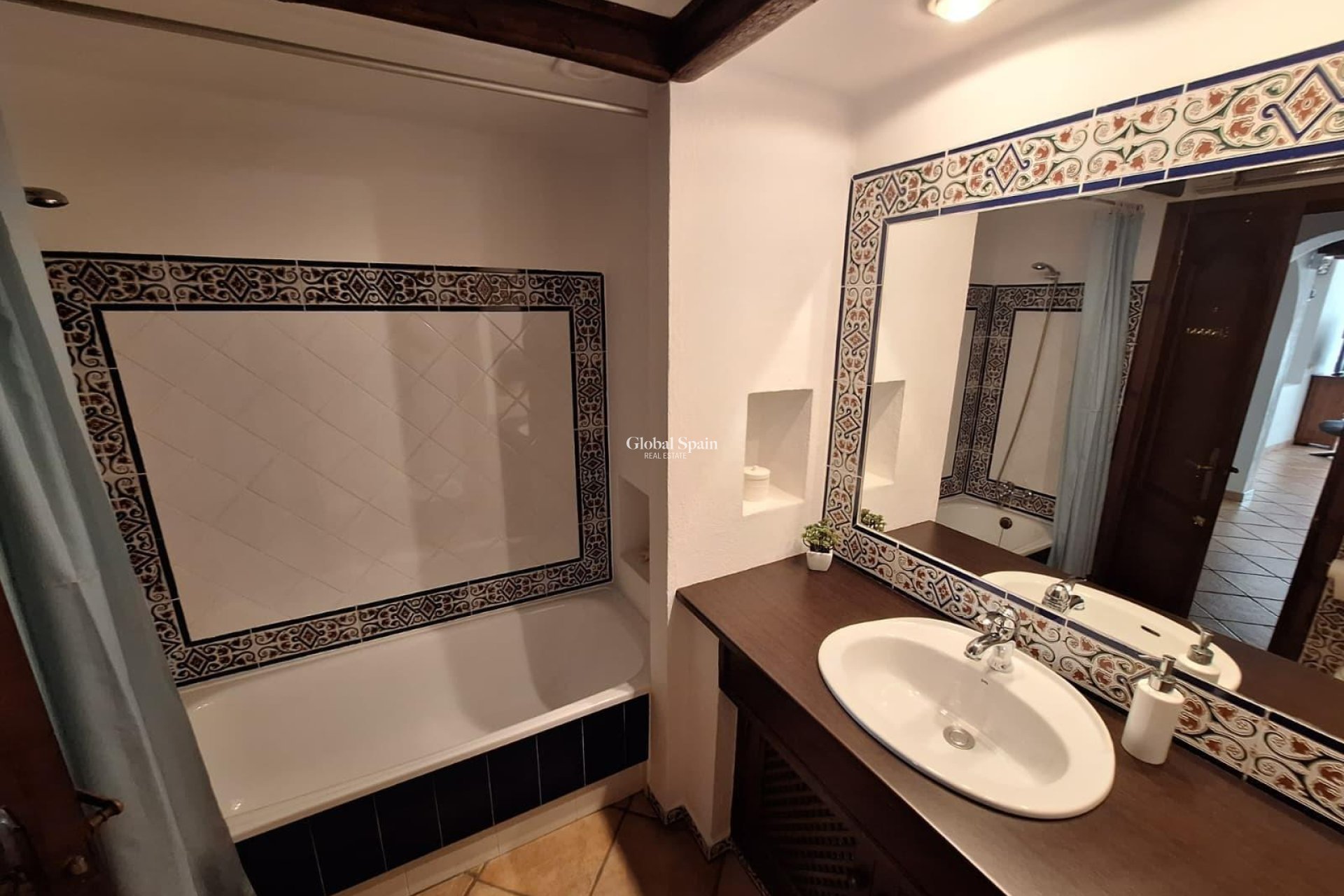 Wederverkoop - APPARTEMENT -
TORREVIEJA - Los Frutales