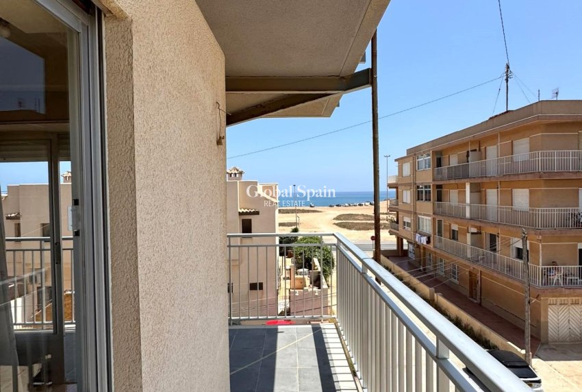 Wederverkoop - APPARTEMENT -
TORREVIEJA - Miramar - Torre Del Moro