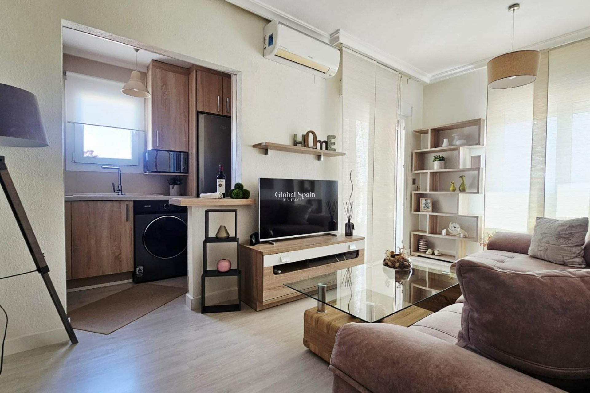 Wederverkoop - APPARTEMENT -
TORREVIEJA - Nueva Torrevieja