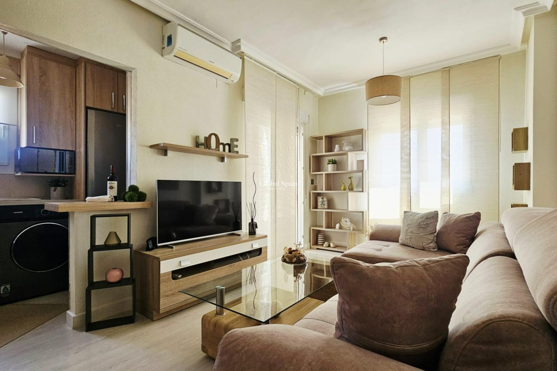 Wederverkoop - APPARTEMENT -
TORREVIEJA - Nueva Torrevieja