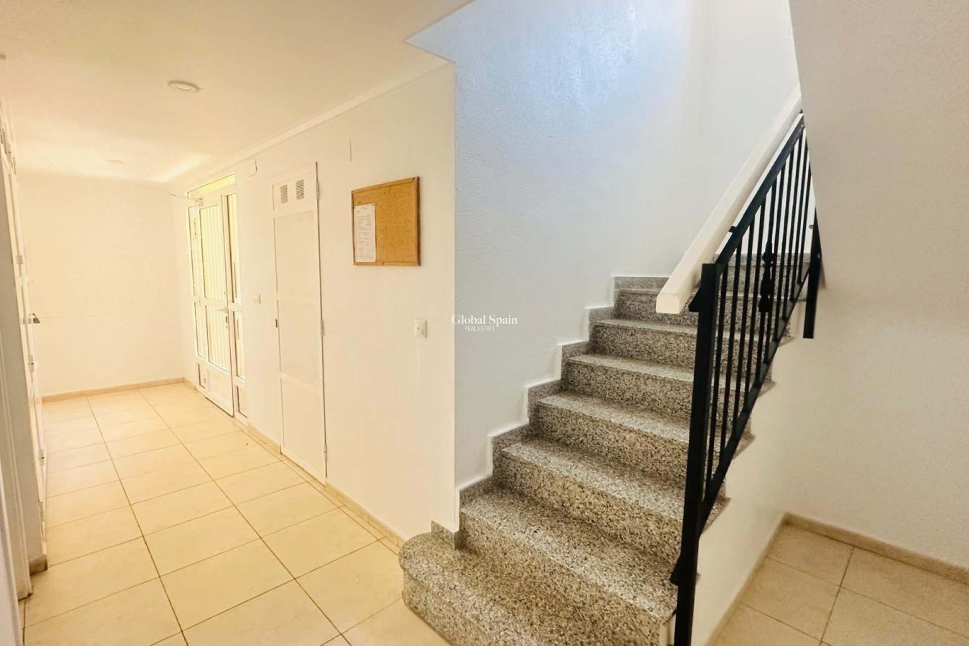 Wederverkoop - APPARTEMENT -
TORREVIEJA - Nueva Torrevieja