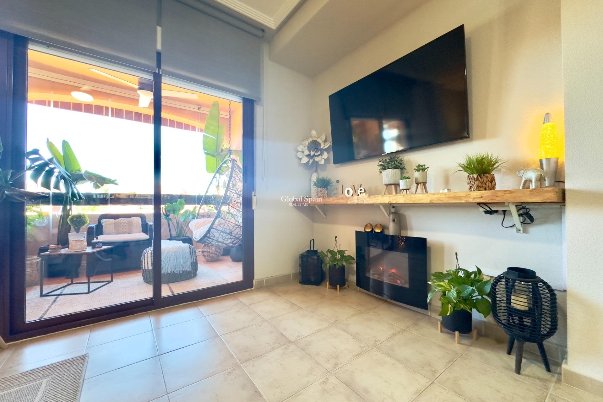 Wederverkoop - APPARTEMENT -
TORREVIEJA - Nueva Torrevieja