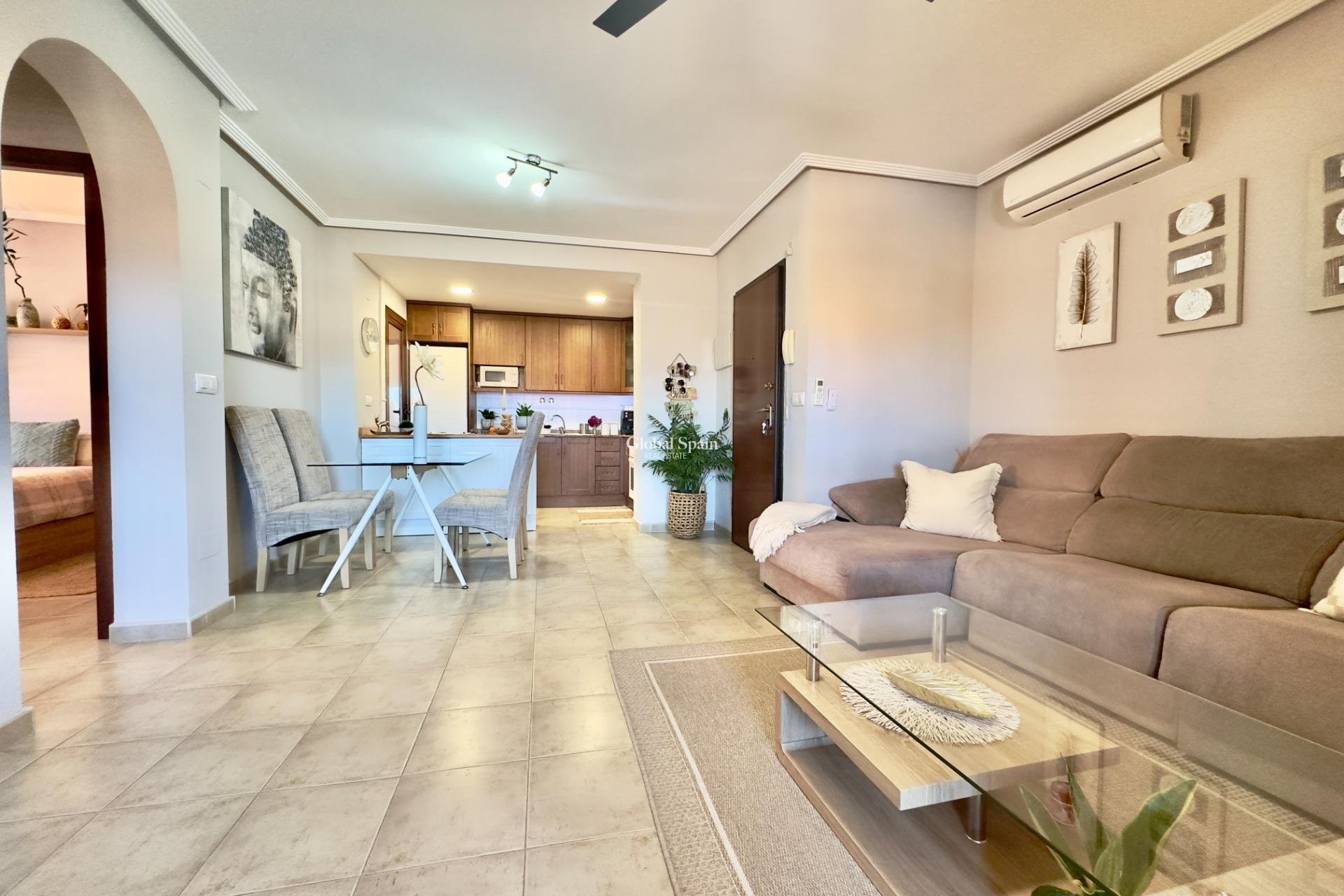 Wederverkoop - APPARTEMENT -
TORREVIEJA - Nueva Torrevieja