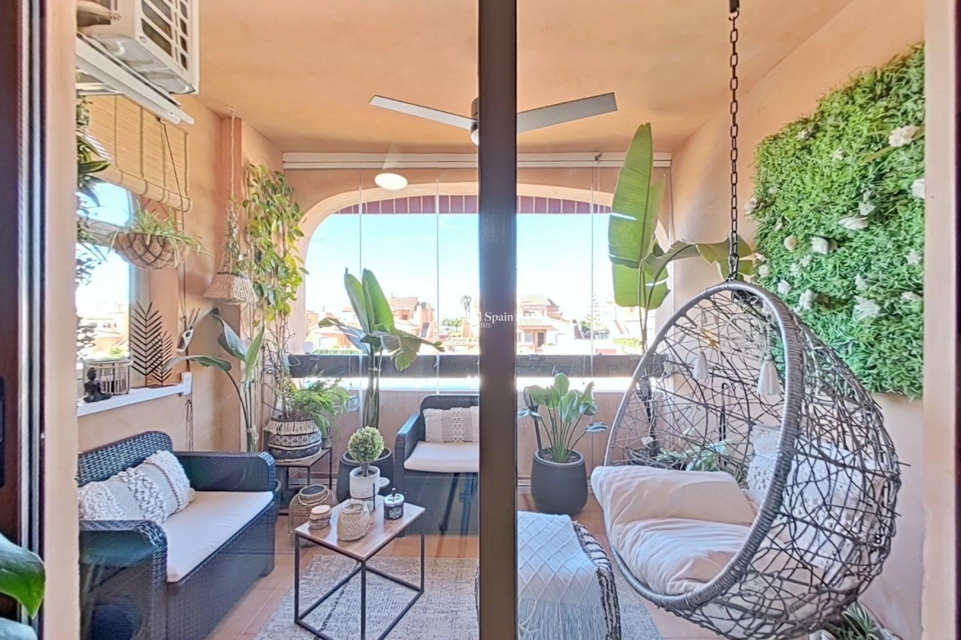 Wederverkoop - APPARTEMENT -
TORREVIEJA - Nueva Torrevieja