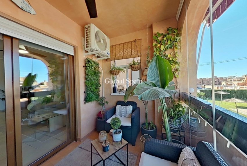 Wederverkoop - APPARTEMENT -
TORREVIEJA - Nueva Torrevieja