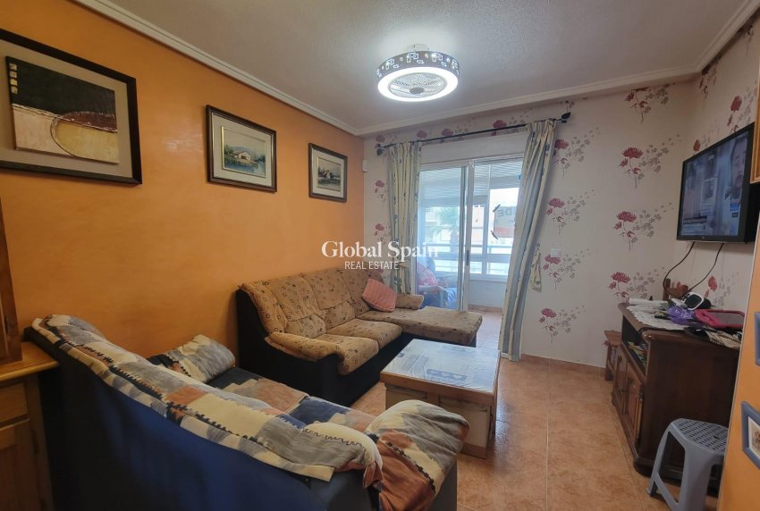 Wederverkoop - APPARTEMENT -
TORREVIEJA - Nueva Torrevieja