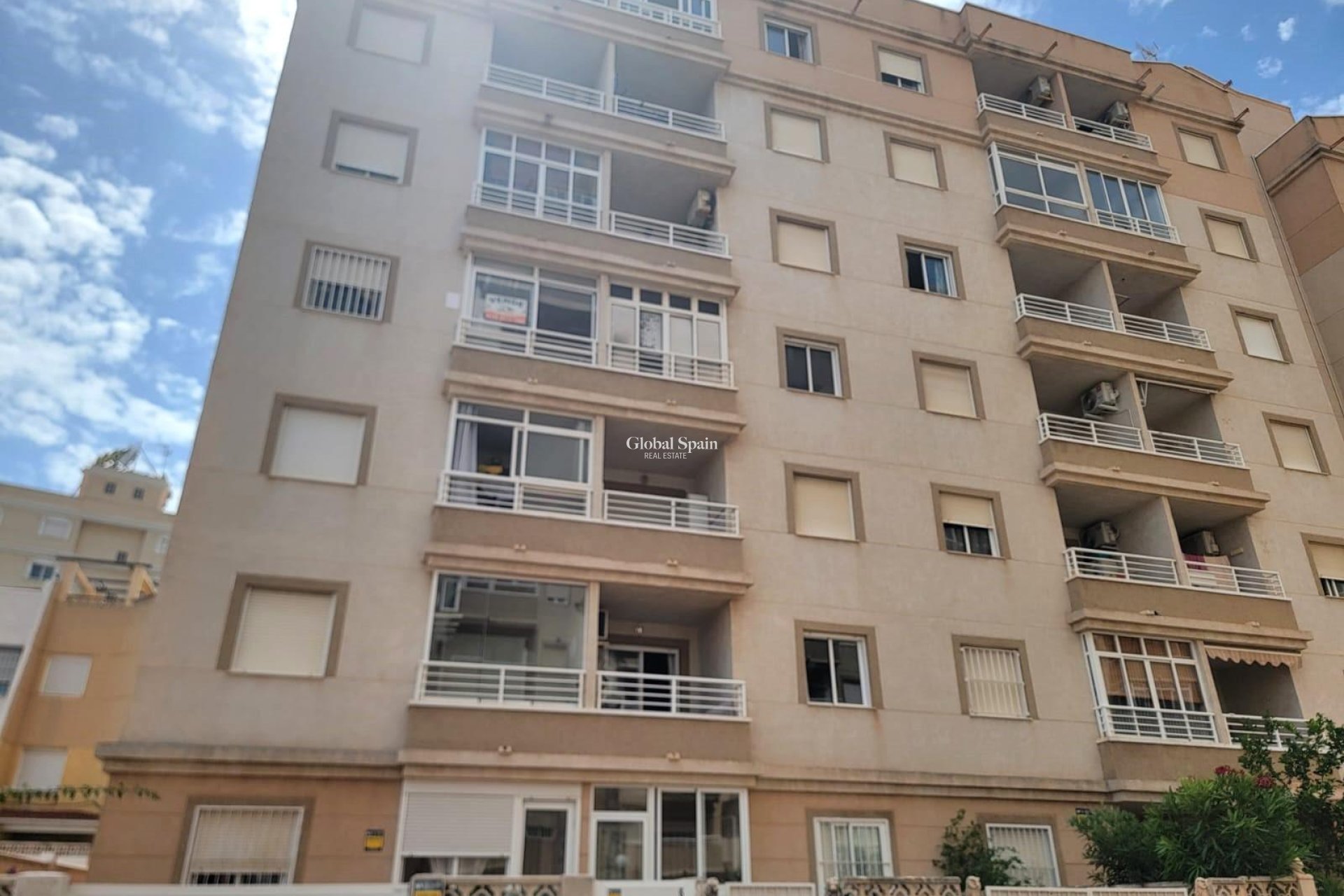 Wederverkoop - APPARTEMENT -
TORREVIEJA - Nueva Torrevieja