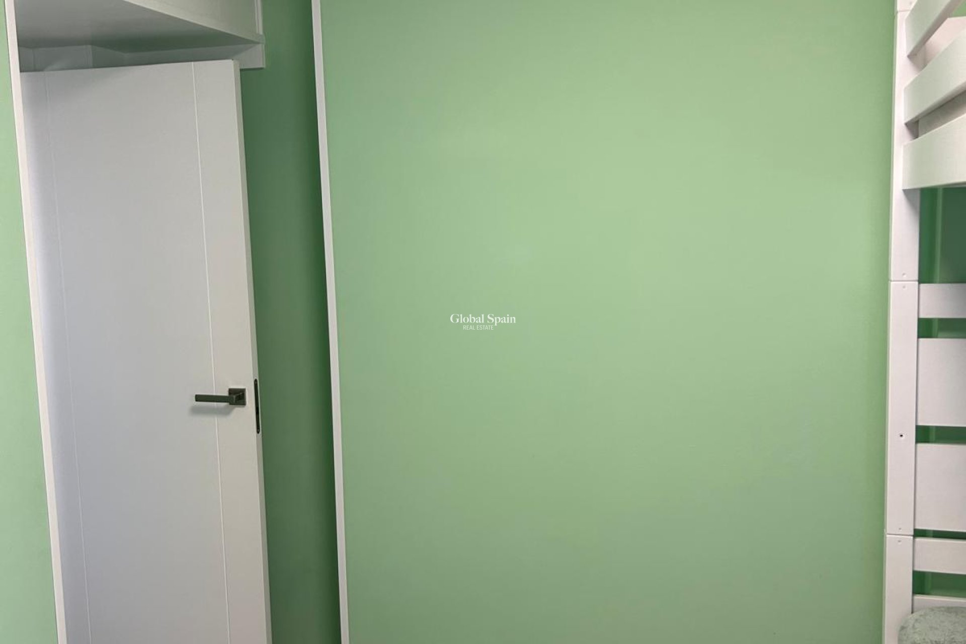 Wederverkoop - APPARTEMENT -
TORREVIEJA - Nueva Torrevieja