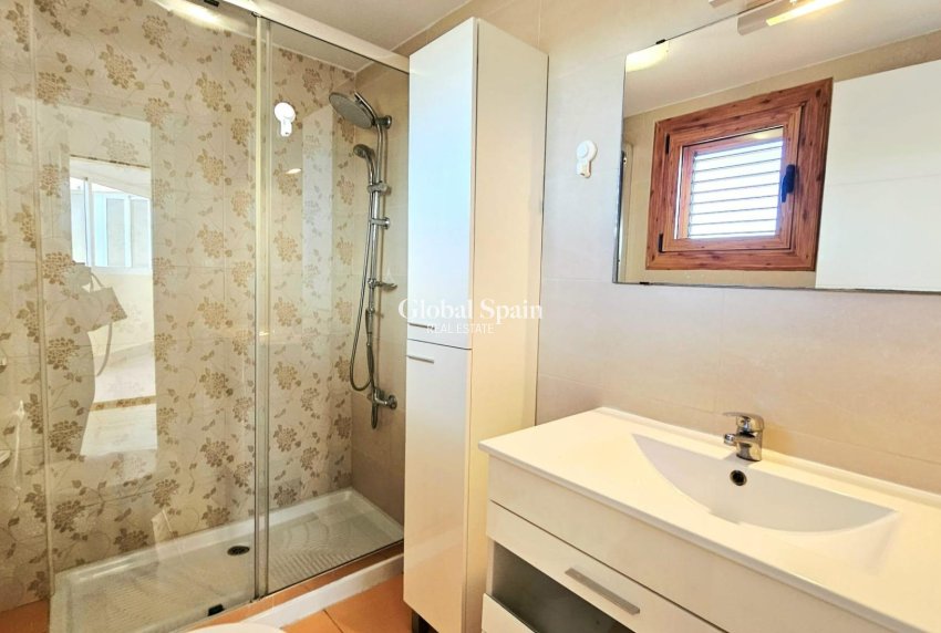 Wederverkoop - APPARTEMENT -
TORREVIEJA - Nueva Torrevieja