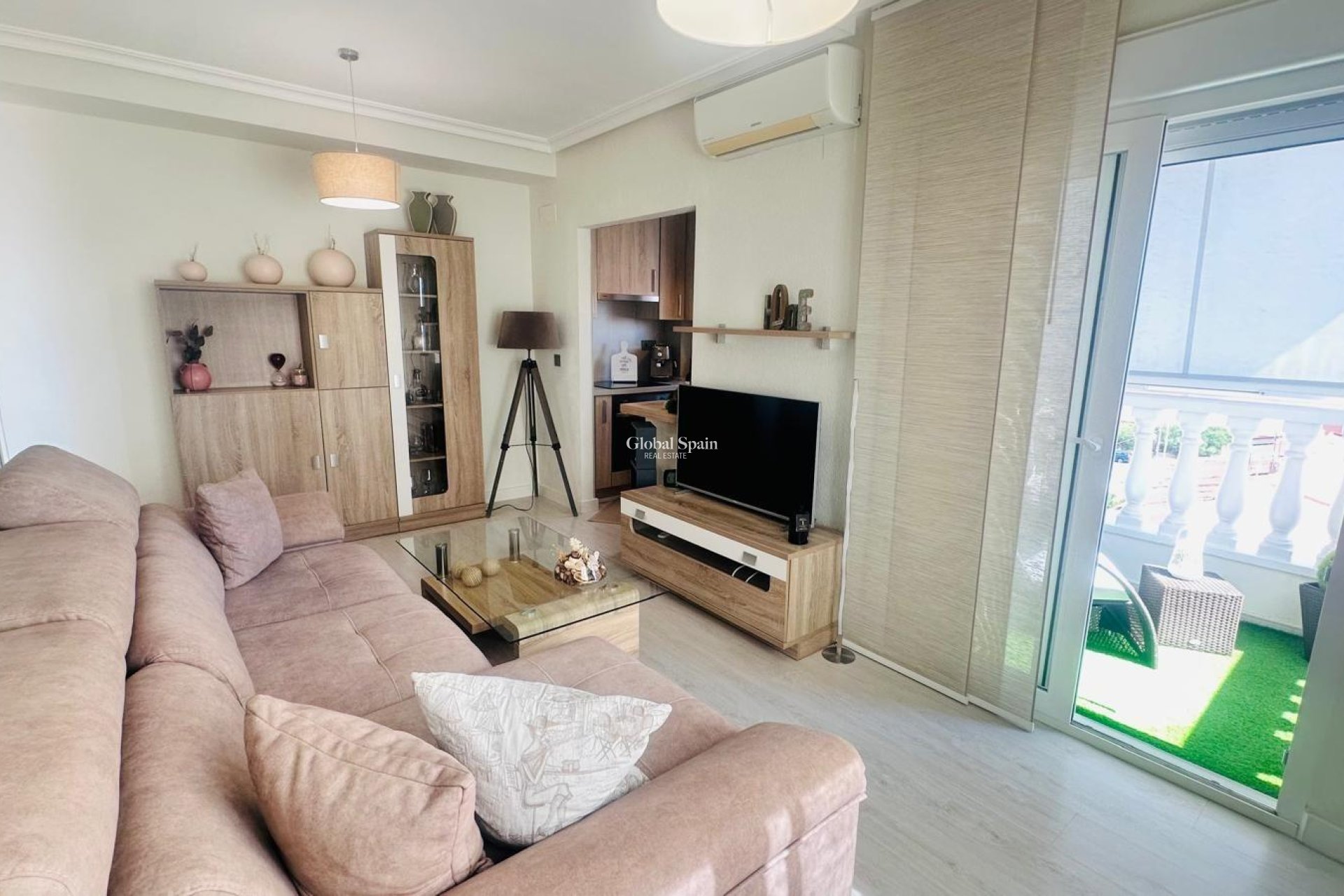 Wederverkoop - APPARTEMENT -
TORREVIEJA - Nueva Torrevieja