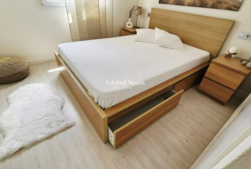 Wederverkoop - APPARTEMENT -
TORREVIEJA - Nueva Torrevieja