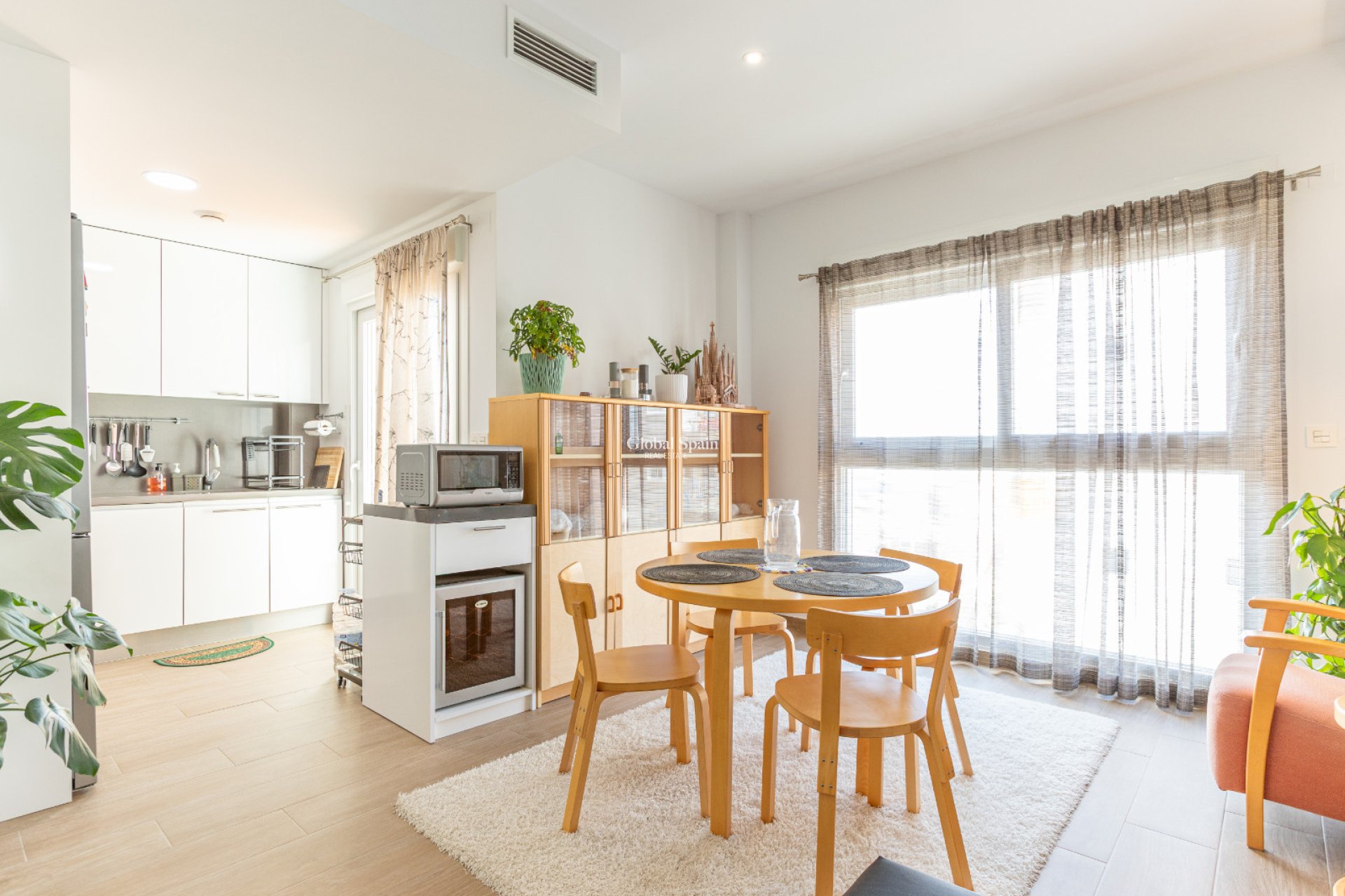 Wederverkoop - APPARTEMENT -
TORREVIEJA - Nueva Torrevieja