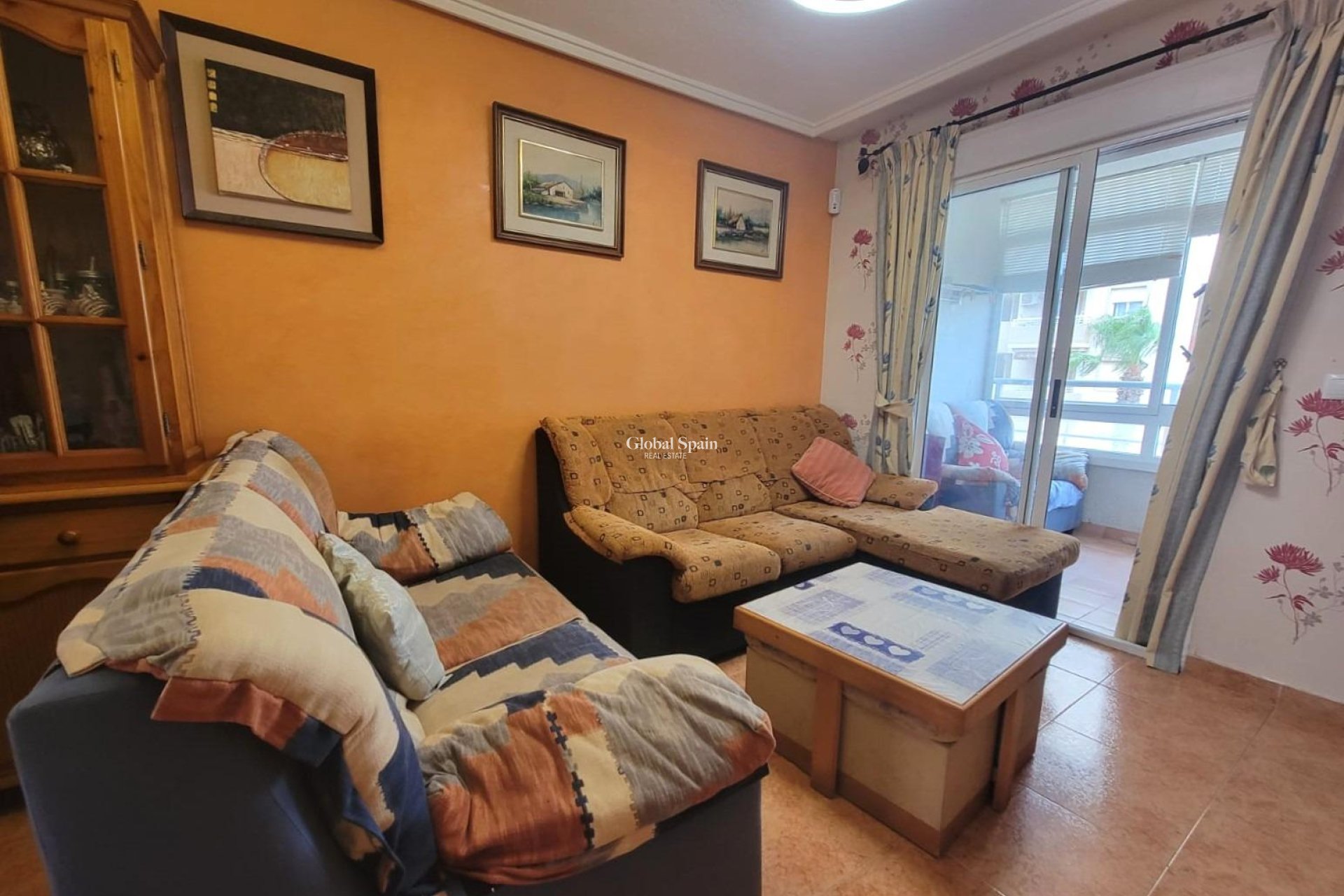 Wederverkoop - APPARTEMENT -
TORREVIEJA - Nueva Torrevieja