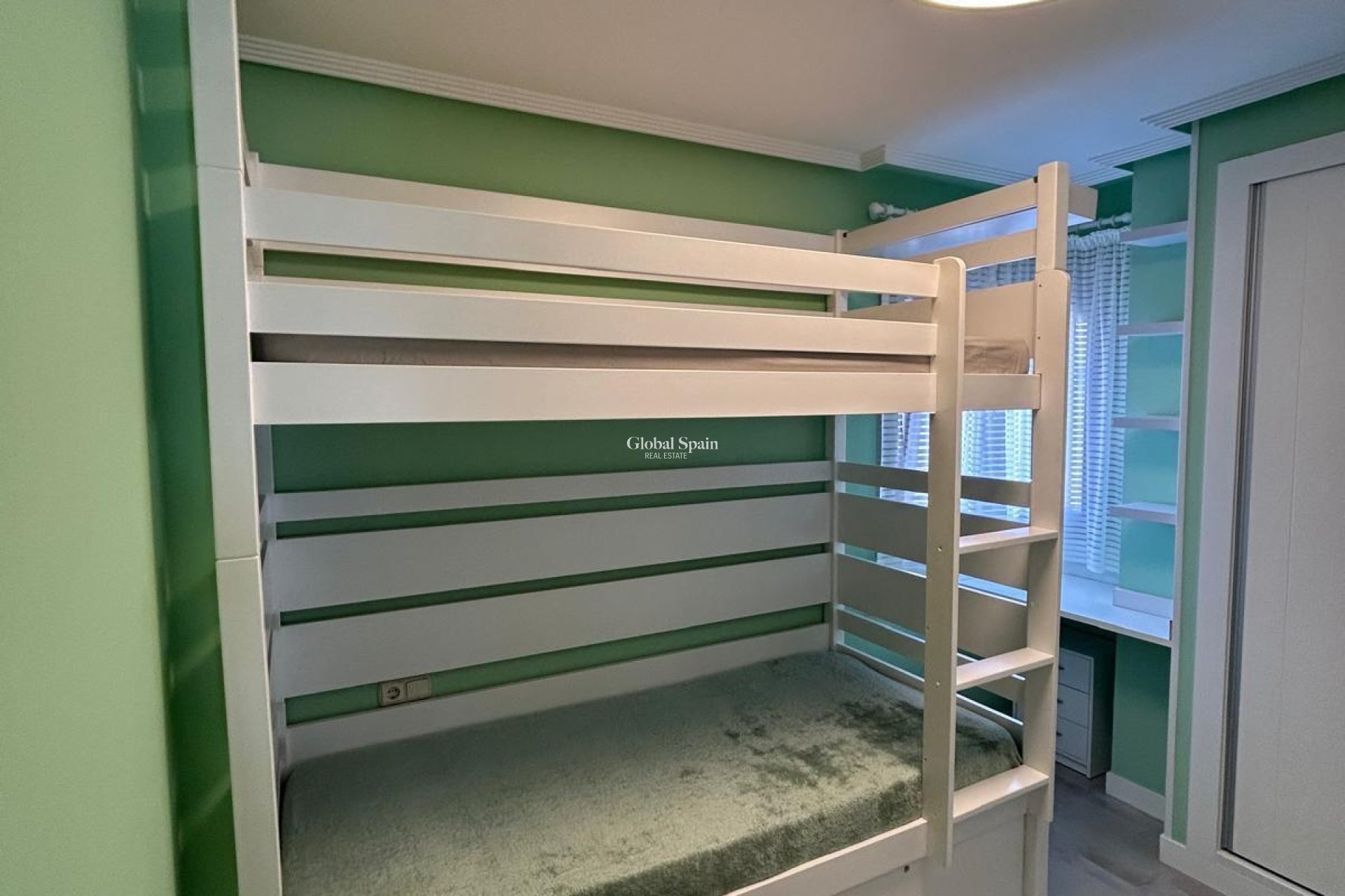 Wederverkoop - APPARTEMENT -
TORREVIEJA - Nueva Torrevieja