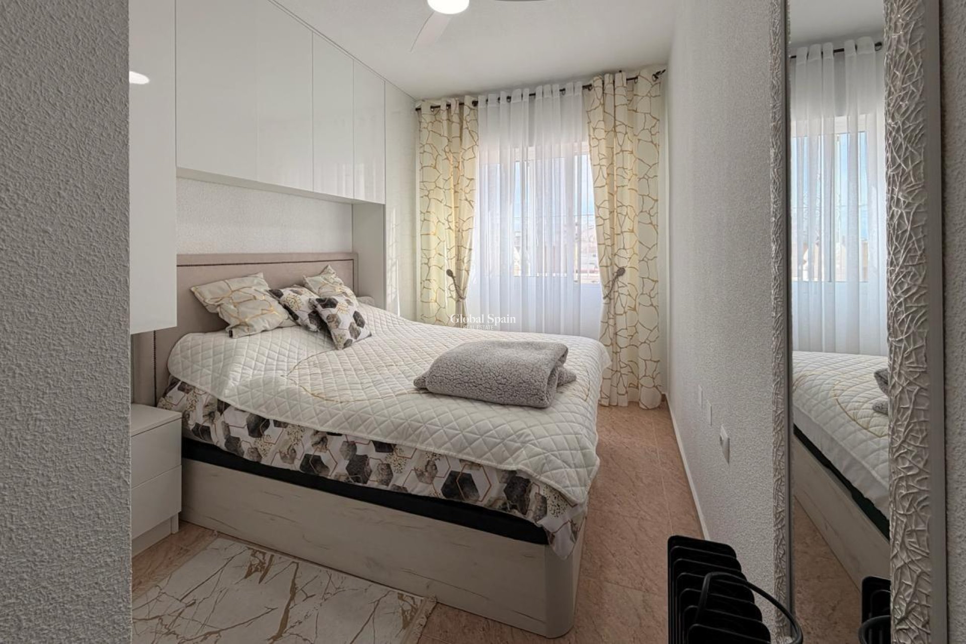 Wederverkoop - APPARTEMENT -
TORREVIEJA - Nueva Torrevieja